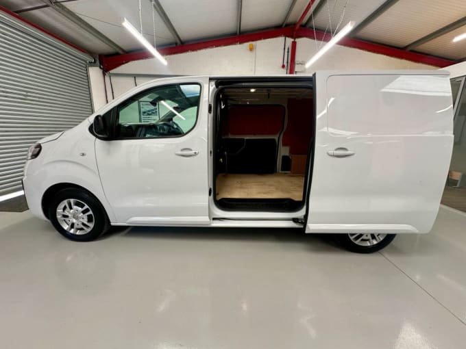 2025 Vauxhall Vivaro