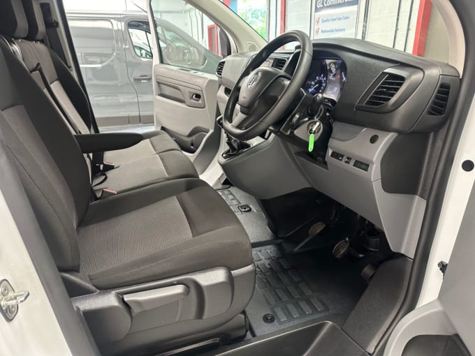 2025 Vauxhall Vivaro