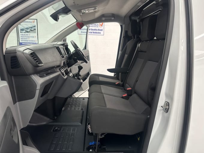 2025 Vauxhall Vivaro