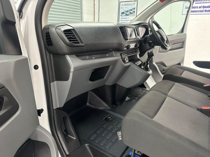 2025 Vauxhall Vivaro