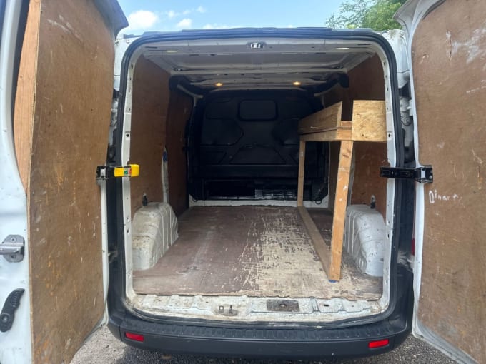 2025 Ford Transit Custom