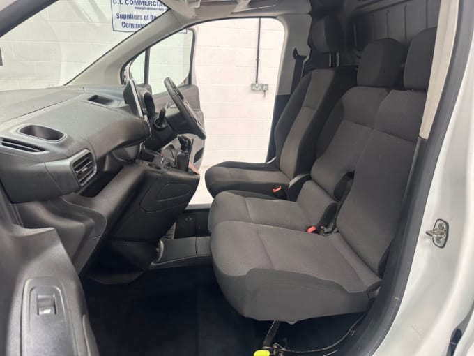 2025 Vauxhall Combo