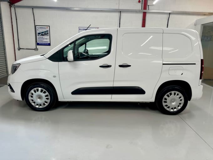 2025 Vauxhall Combo