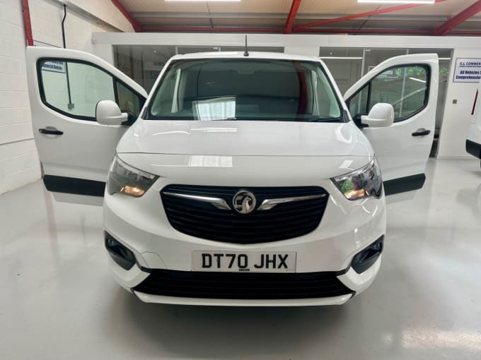 2025 Vauxhall Combo