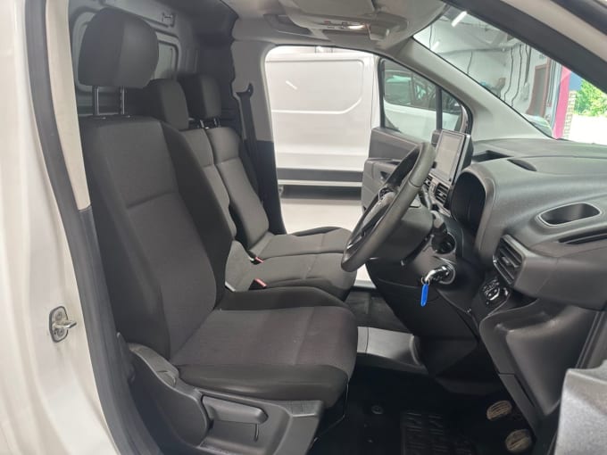 2025 Vauxhall Combo