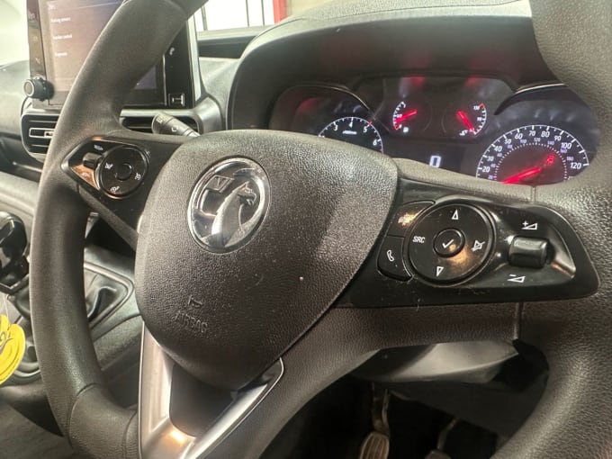 2025 Vauxhall Combo