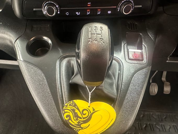 2025 Vauxhall Combo