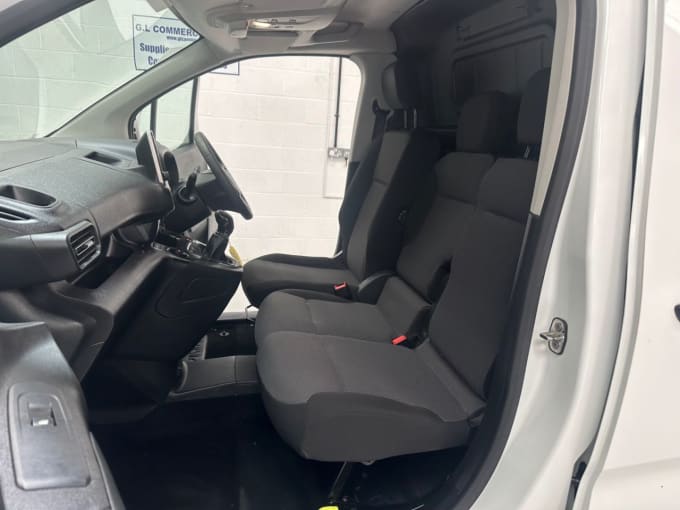 2025 Vauxhall Combo