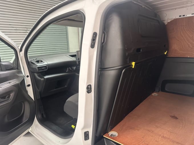 2025 Vauxhall Combo