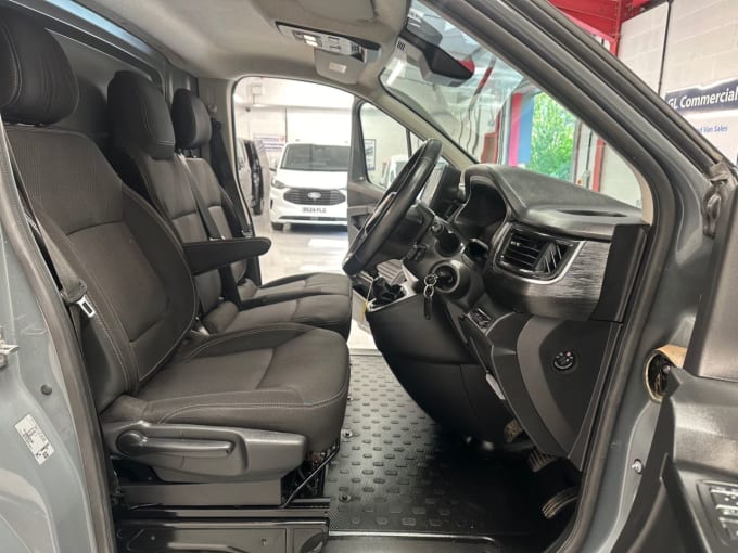 2025 Nissan Primastar