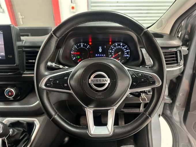 2025 Nissan Primastar