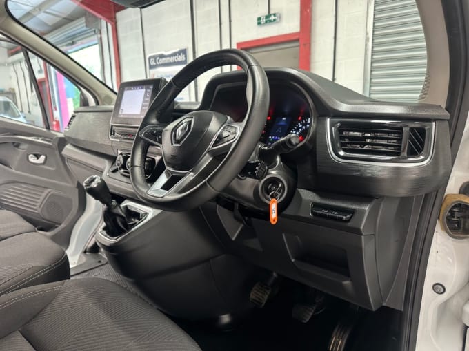 2025 Renault Trafic