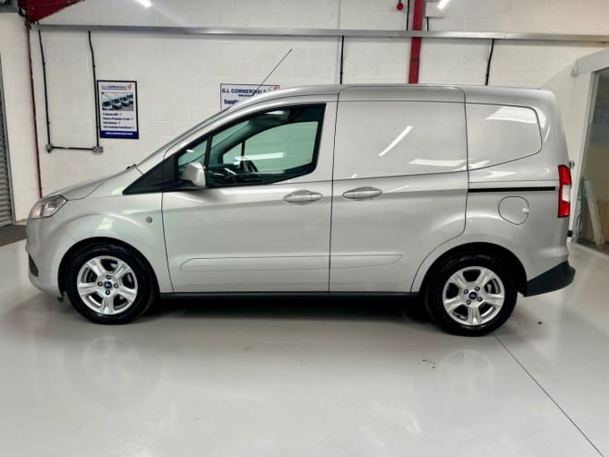 2025 Ford Transit Courier