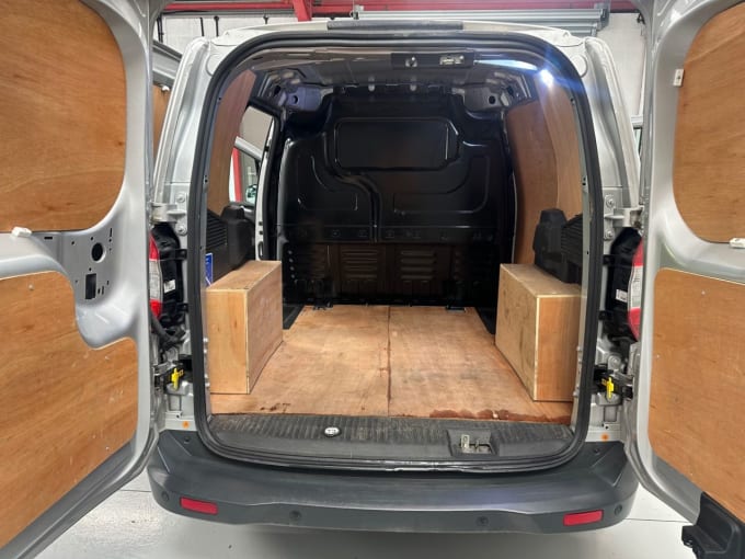 2025 Ford Transit Courier