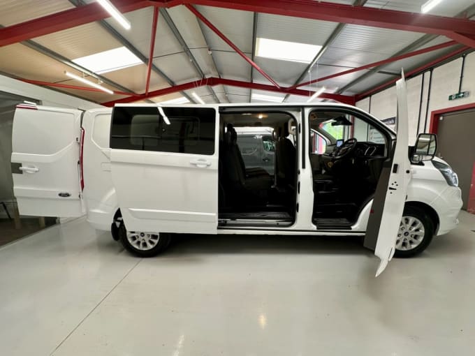 2025 Ford Transit Custom