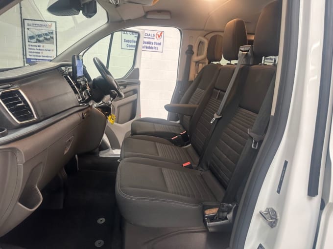2025 Ford Transit Custom