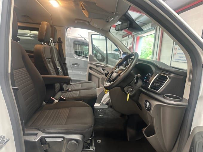 2025 Ford Transit Custom