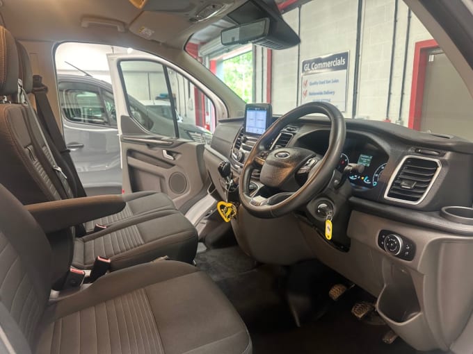 2025 Ford Transit Custom