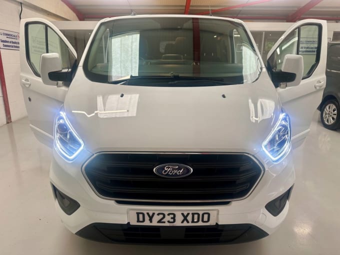 2025 Ford Transit Custom