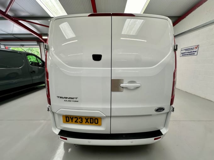 2025 Ford Transit Custom