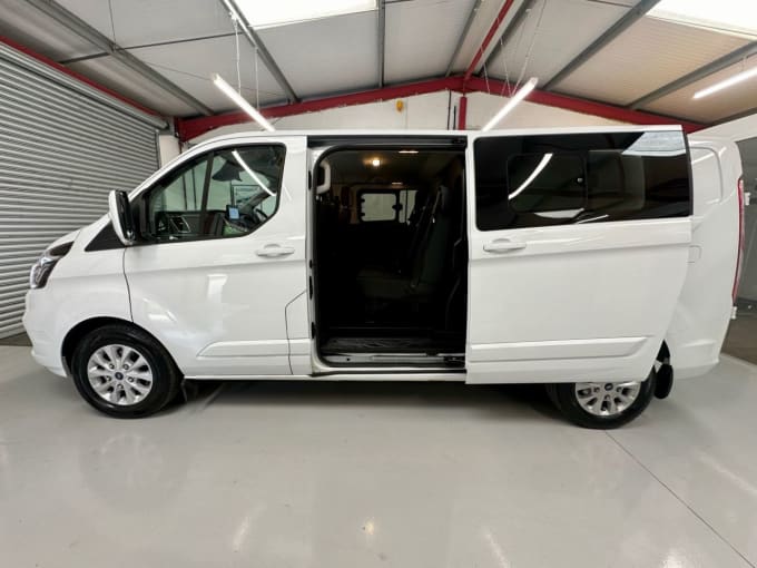 2025 Ford Transit Custom