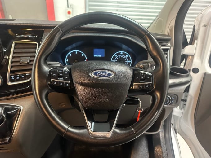 2025 Ford Transit Custom