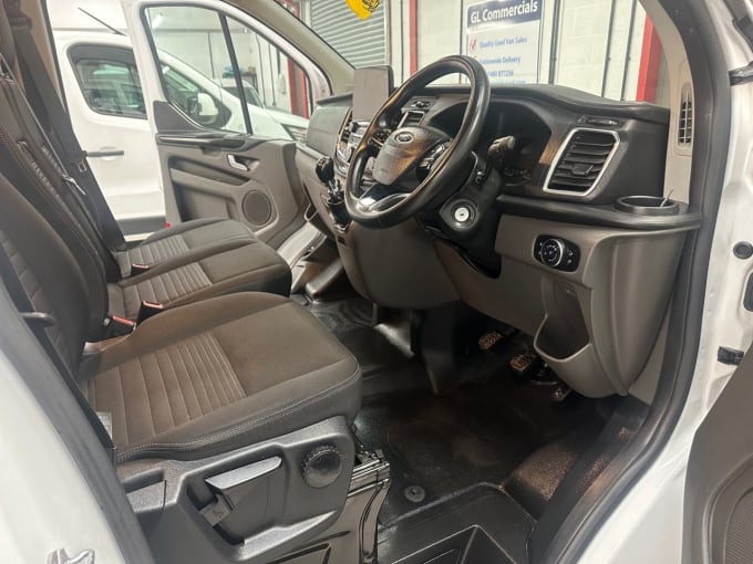 2025 Ford Transit Custom