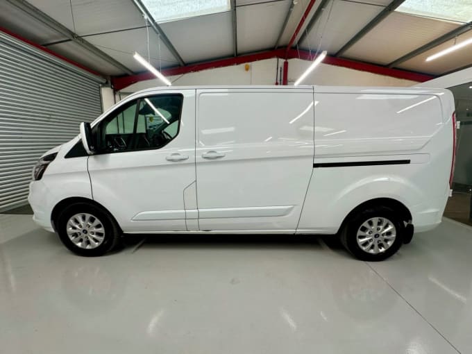 2025 Ford Transit Custom