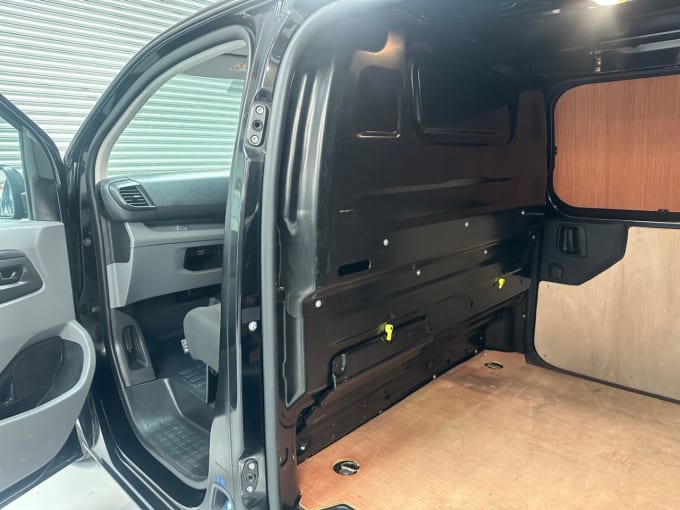 2025 Vauxhall Vivaro