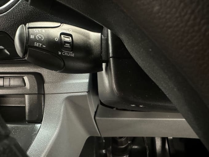 2025 Vauxhall Vivaro