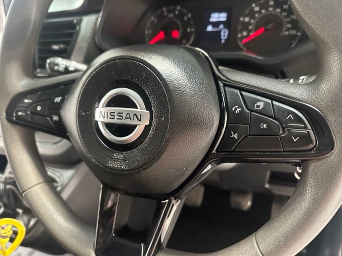 2025 Nissan Primastar