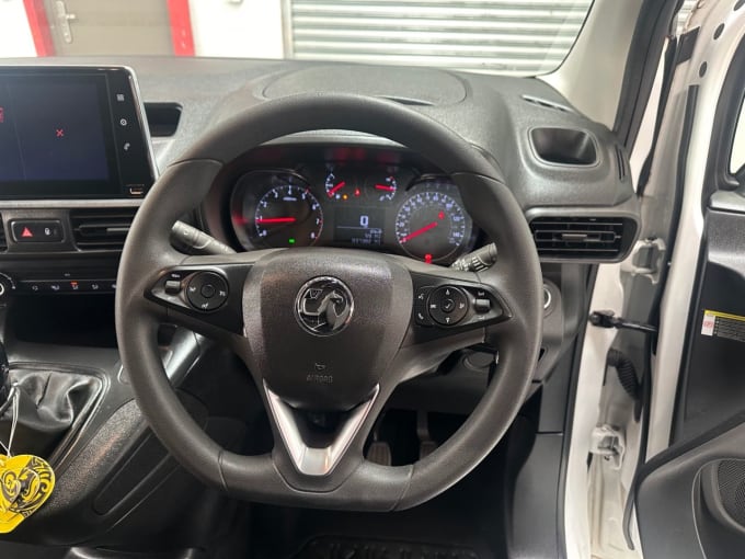 2025 Vauxhall Combo