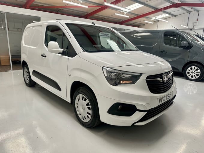 2025 Vauxhall Combo
