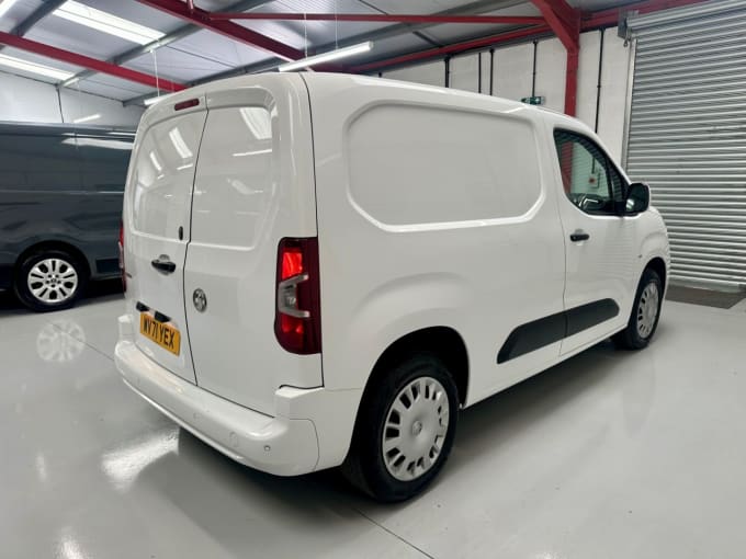 2025 Vauxhall Combo