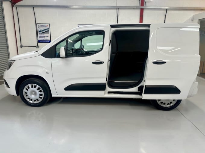2025 Vauxhall Combo