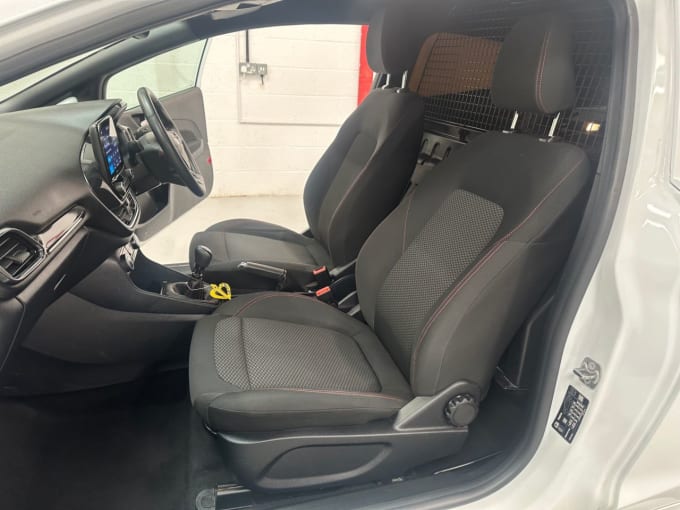 2025 Ford Fiesta Van