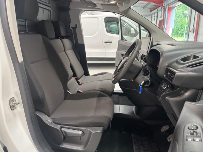 2025 Vauxhall Combo