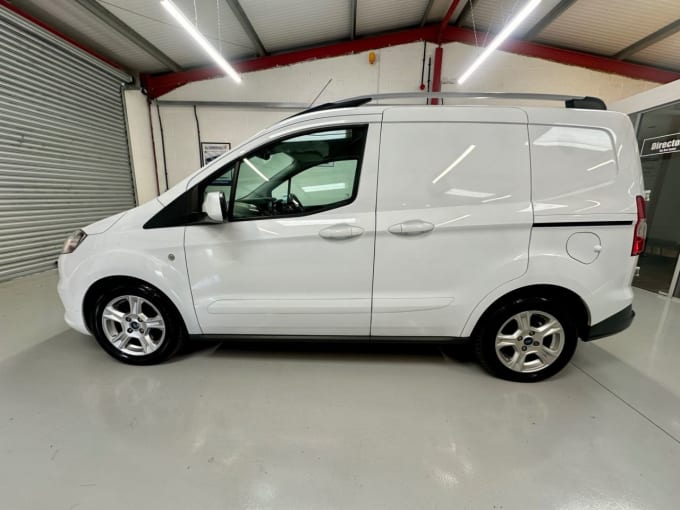 2025 Ford Transit Courier