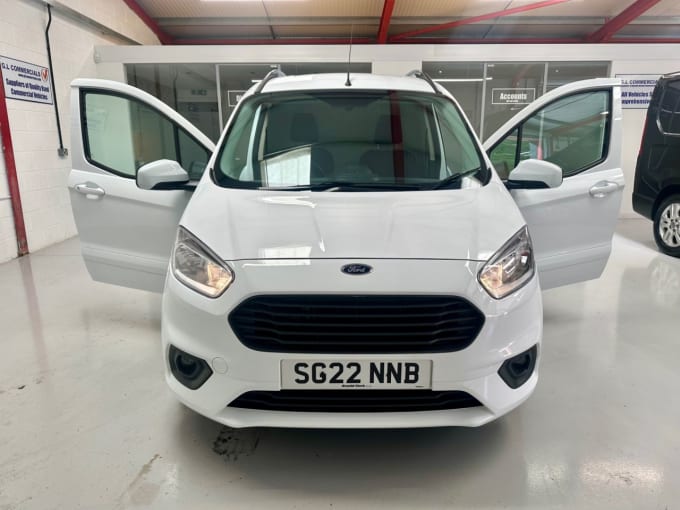 2025 Ford Transit Courier