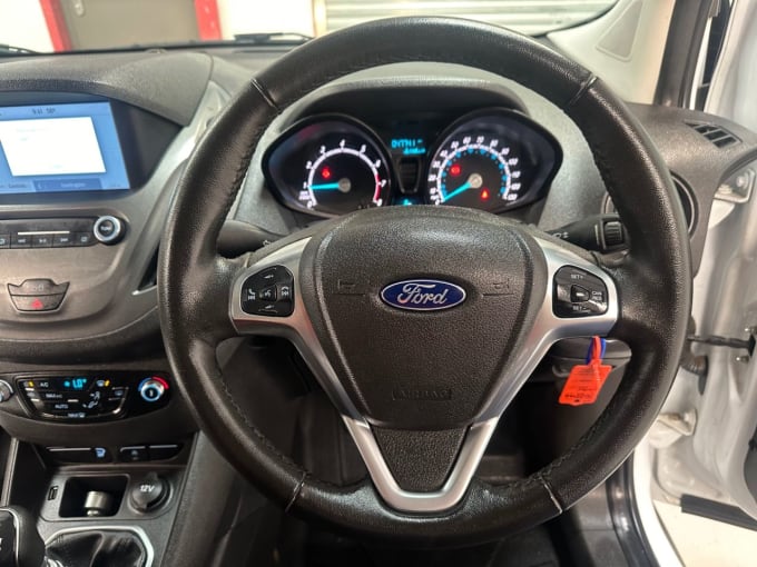 2025 Ford Transit Courier