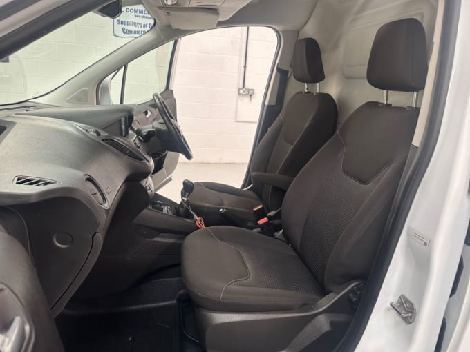 2025 Ford Transit Courier