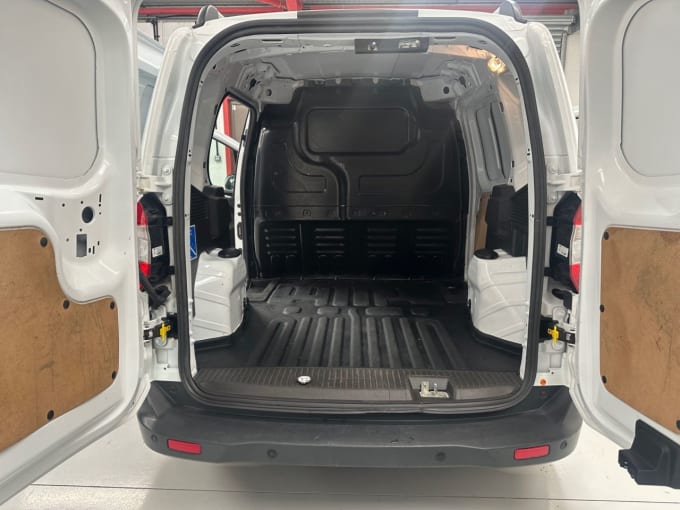2025 Ford Transit Courier