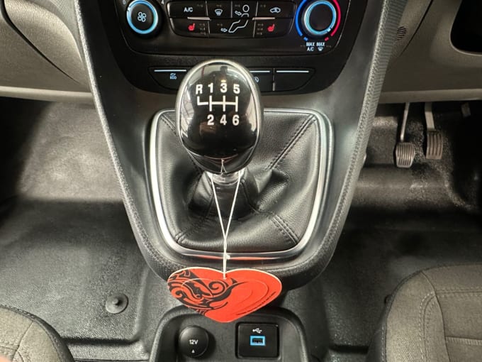 2025 Ford Transit Connect