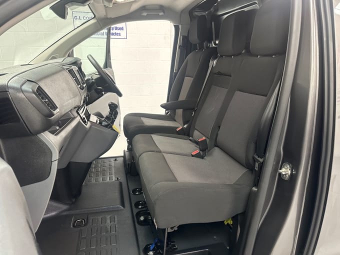 2025 Vauxhall Vivaro