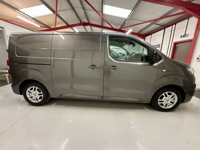 2025 Vauxhall Vivaro