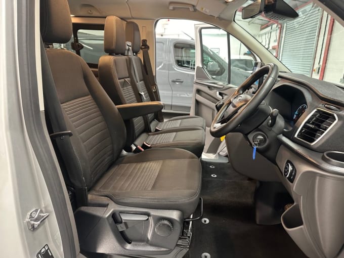 2025 Ford Transit Custom