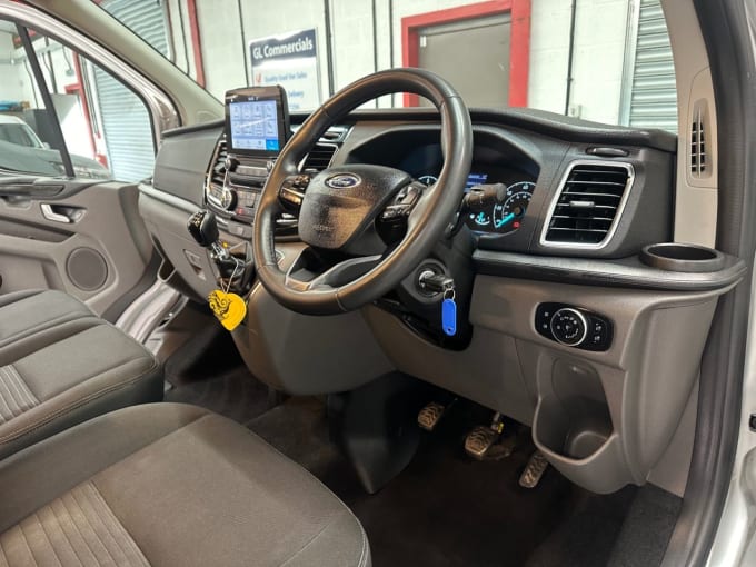 2025 Ford Transit Custom
