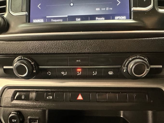 2025 Vauxhall Vivaro