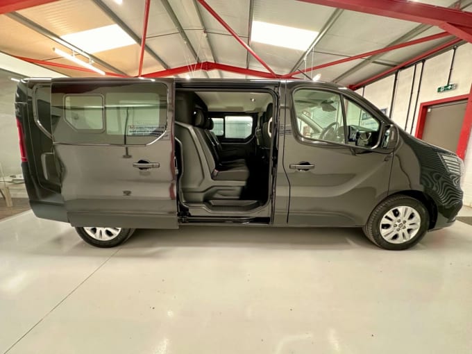 2025 Renault Trafic