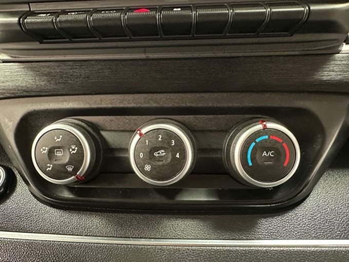 2025 Renault Trafic